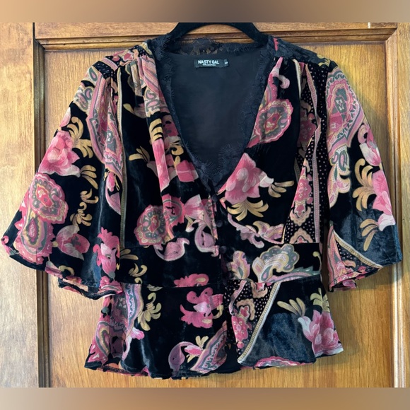 Nasty Gal Devore Paisley Print Lace Trim Blouse- Size 8 - Picture 3 of 6